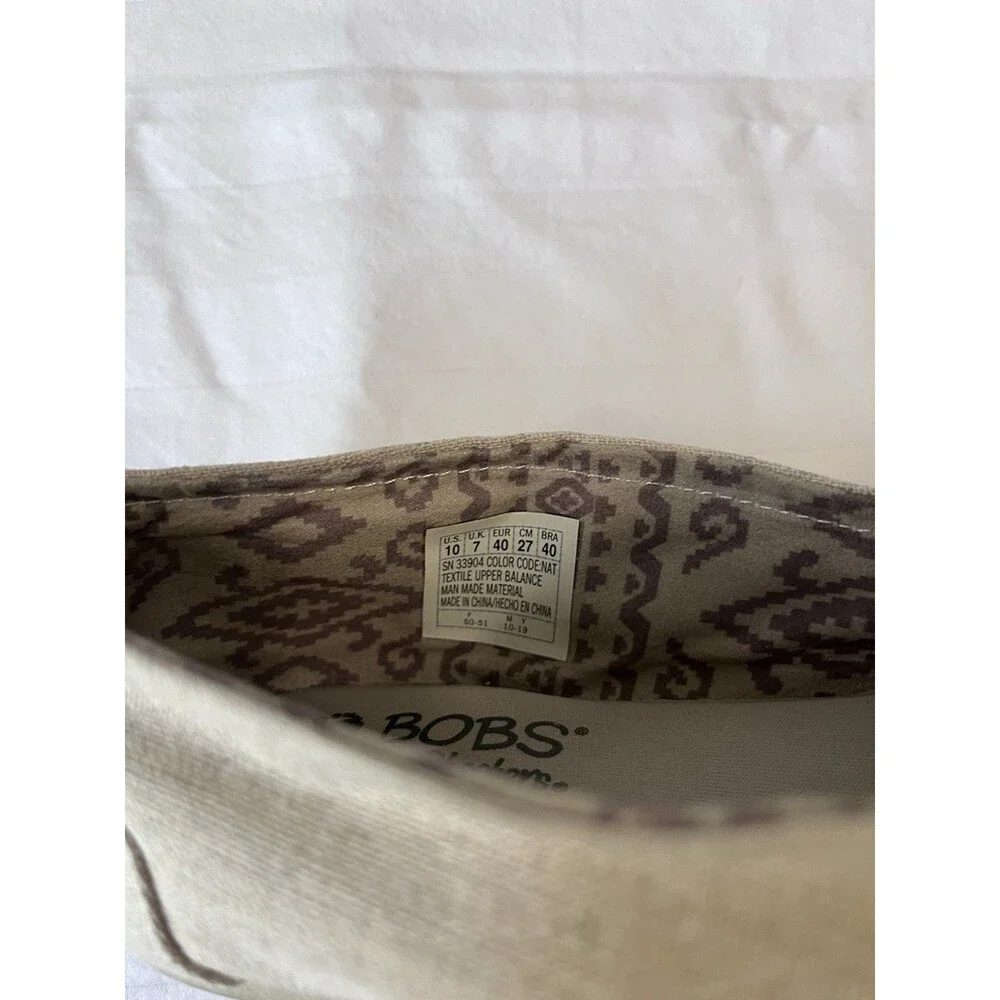 BOBS from Skechers Women's Plush Best Wishes Slip On Flats Natural Beige Size 10